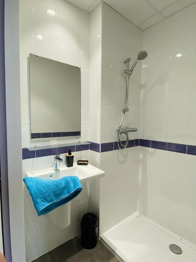 Hostel Flamingo Nimes Gare Centre Luaran gambar