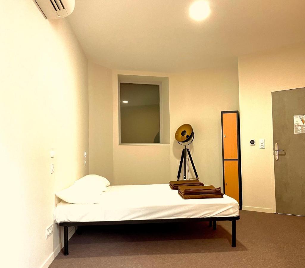 Hostel Flamingo Nimes Gare Centre Luaran gambar